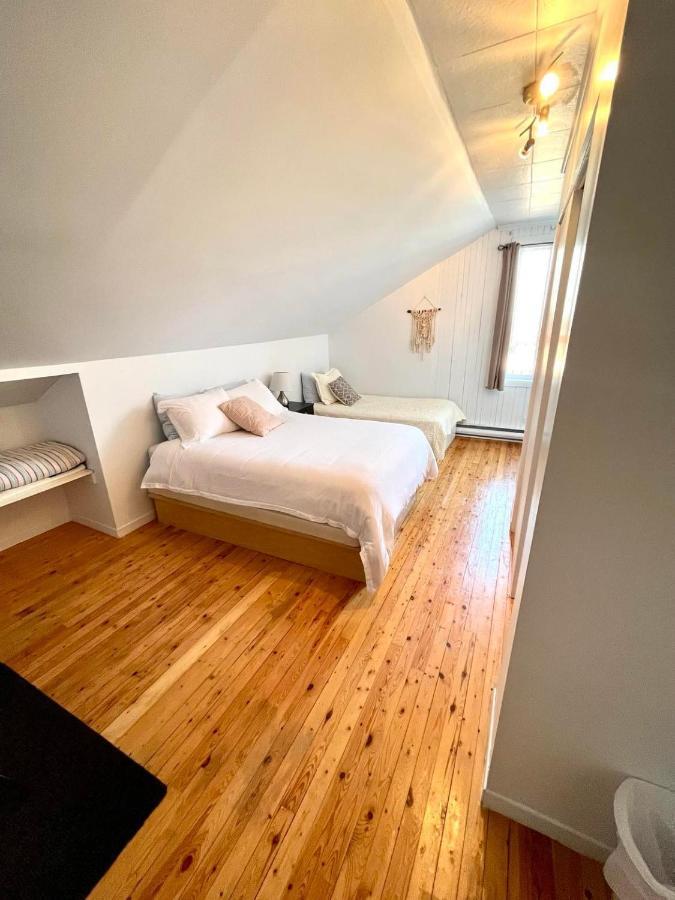Les Appartements Du Vieil Edifice Metabetchouan Екстериор снимка
