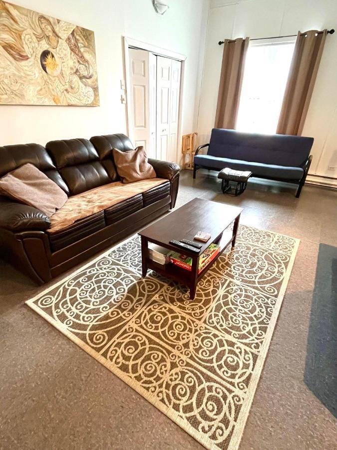 Les Appartements Du Vieil Edifice Metabetchouan Екстериор снимка
